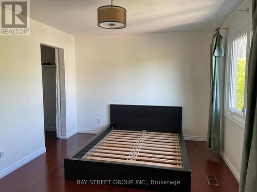 1072 Stephenson Drive, Burlington, ON - Indoor