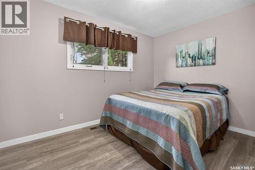 1227 Pascoe Drive E, Moose Jaw, SK - Indoor Photo Showing Bedroom