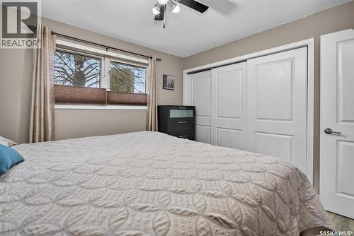 1227 Pascoe Drive E, Moose Jaw, SK - Indoor Photo Showing Bedroom