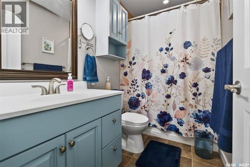 1227 Pascoe Drive E, Moose Jaw, SK - Indoor Photo Showing Bathroom