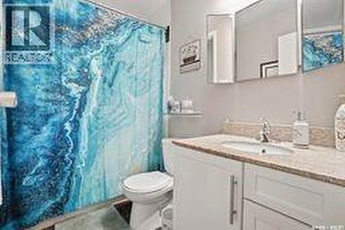 9 Ryan Road, Regina, SK - Indoor Photo Showing Bathroom