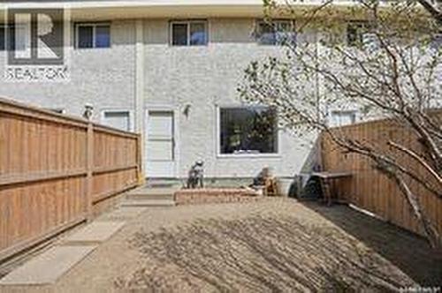 9 Ryan Road, Regina, SK - Outdoor
