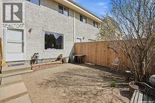 9 Ryan Road, Regina, SK - Outdoor