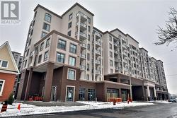 717 - 2486 OLD BRONTE ROAD  Oakville (Wm Westmount), ON L6M 4J2
