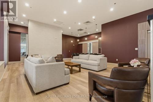 311 - 550 North Service Road, Grimsby, ON - Indoor Photo Showing Living Room