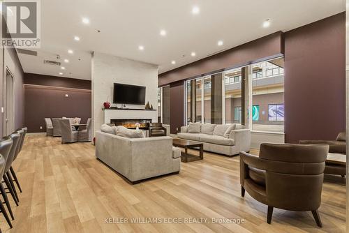 311 - 550 North Service Road, Grimsby, ON - Indoor