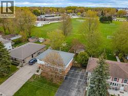 105 ORIOLE Parkway Elmira, ON N3B 1C2