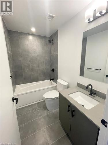 4878 Powers Common Unit# 126, Burlington, ON 