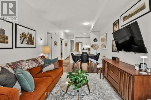 311 - 5 Spooner Crescent, Collingwood, ON - Indoor Photo Showing Living Room