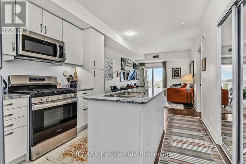 311 - 5 Spooner Crescent, Collingwood, ON - Indoor Photo Showing Kitchen With Double Sink With Upgraded Kitchen
