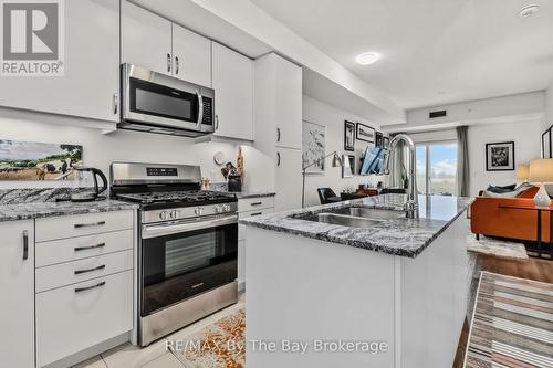 311 - 5 Spooner Crescent, Collingwood, ON - Indoor Photo Showing Kitchen With Double Sink