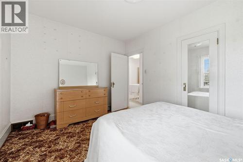203 Angus Crescent, Regina, SK - Indoor Photo Showing Bedroom