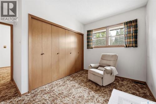 203 Angus Crescent, Regina, SK - Indoor Photo Showing Other Room