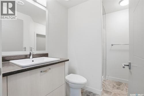 201 Adelaide Street E, Saskatoon, SK - Indoor Photo Showing Bathroom