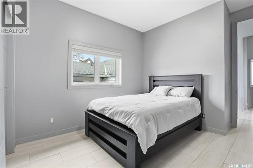 201 Adelaide Street E, Saskatoon, SK - Indoor Photo Showing Bedroom