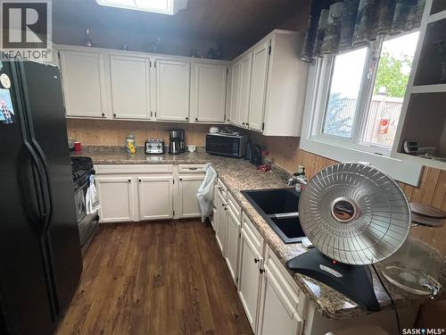 104 Heistad Place, Fishing Lake, SK - Indoor Photo Showing Kitchen