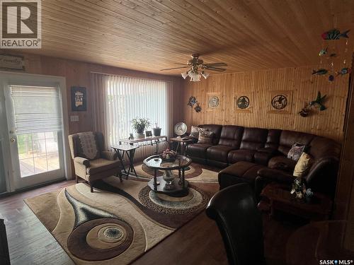 104 Heistad Place, Fishing Lake, SK - Indoor Photo Showing Living Room
