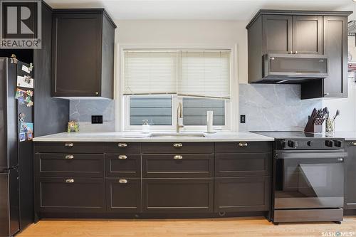 815 4Th Avenue N, Saskatoon, SK - Indoor Photo Showing Kitchen