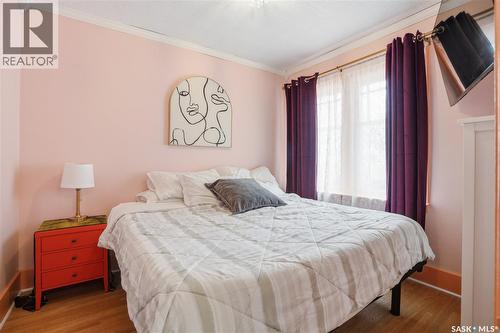 815 4Th Avenue N, Saskatoon, SK - Indoor Photo Showing Bedroom