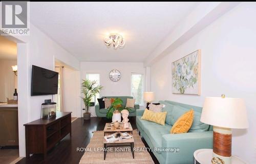 66 Westray Crescent, Ajax, ON - Indoor Photo Showing Living Room