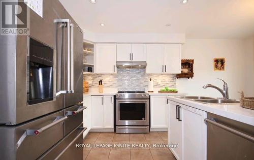 66 Westray Crescent, Ajax, ON - Indoor Photo Showing Kitchen With Stainless Steel Kitchen With Double Sink With Upgraded Kitchen