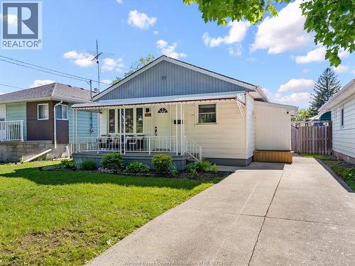 1733 Glendale, Windsor, ON - Outdoor With Deck Patio Veranda