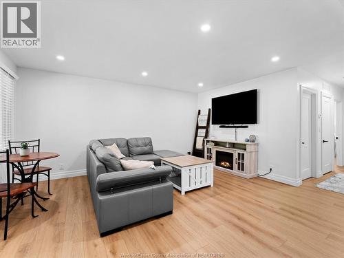 1733 Glendale, Windsor, ON - Indoor