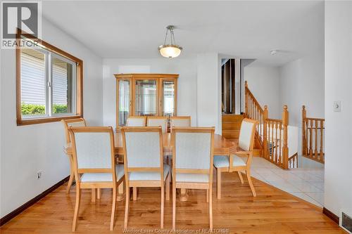 1042 Brookview Crescent, Windsor, ON - Indoor Photo Showing Dining Room