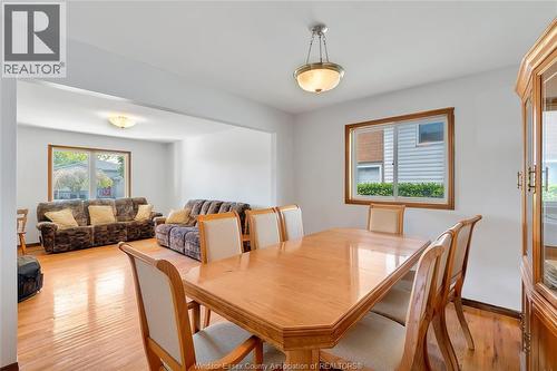 1042 Brookview Crescent, Windsor, ON - Indoor Photo Showing Dining Room