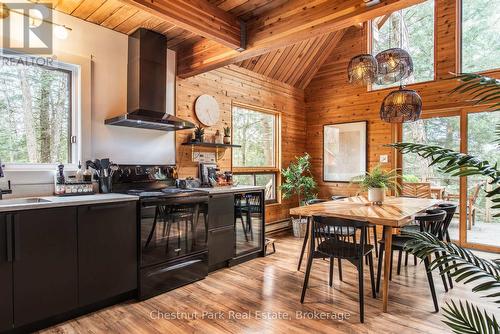 9 Jeffery Road, Parry Sound Remote Area (Lount), ON - Indoor