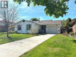 25 DURCO AVENUE Sarnia, ON N7S 4N3