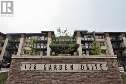 109 - 128 GARDEN DRIVE  Oakville, ON L6K 0H7