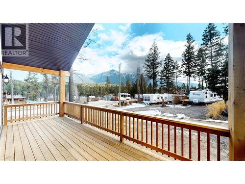 4868 Riverview Drive Unit# 118, Edgewater, BC - Outdoor With Deck Patio Veranda