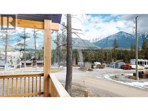 4868 Riverview Drive Unit# 118, Edgewater, BC - Outdoor