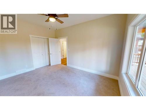 4868 Riverview Drive Unit# 118, Edgewater, BC - Indoor Photo Showing Other Room