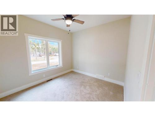 4868 Riverview Drive Unit# 118, Edgewater, BC - Indoor Photo Showing Other Room