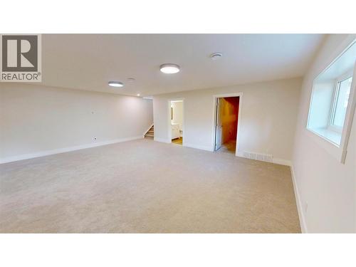 4868 Riverview Drive Unit# 118, Edgewater, BC - Indoor Photo Showing Other Room