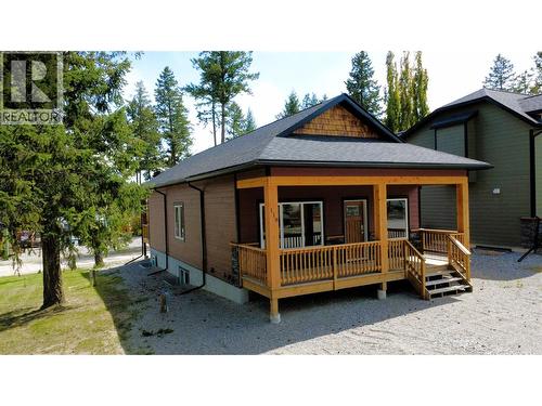 4868 Riverview Drive Unit# 118, Edgewater, BC - Outdoor With Deck Patio Veranda