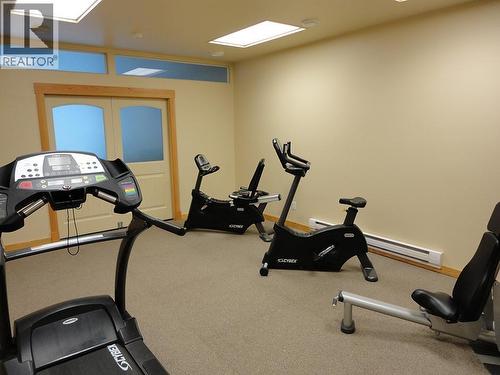 4868 Riverview Drive Unit# 118, Edgewater, BC - Indoor Photo Showing Gym Room