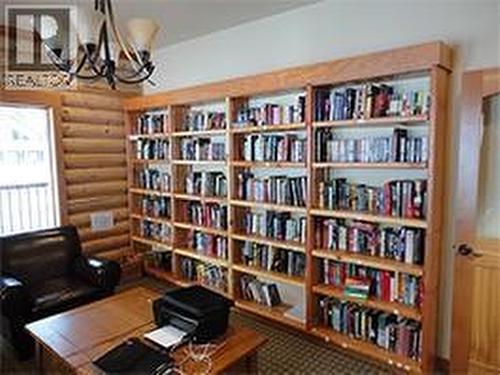 4868 Riverview Drive Unit# 118, Edgewater, BC - Indoor Photo Showing Office