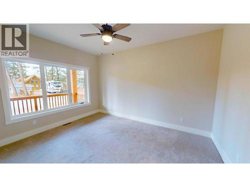 4868 Riverview Drive Unit# 118, Edgewater, BC - Indoor Photo Showing Other Room