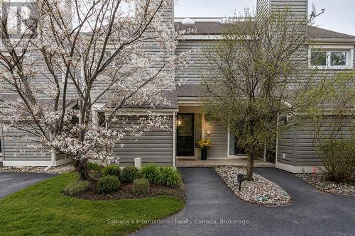 214 - 214 ESCARPMENT CRESCENT  Collingwood, ON L9Y 5B4