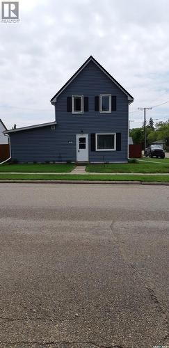 301 8Th Avenue E, Melville, SK 