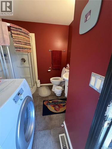 301 8Th Avenue E, Melville, SK 