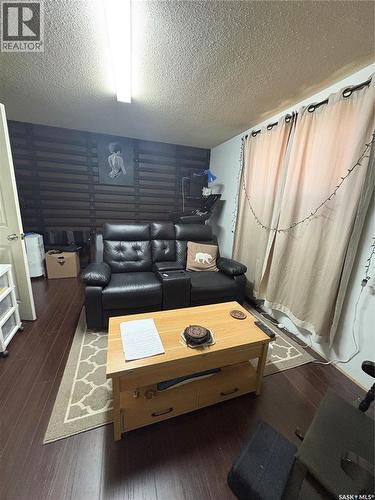 301 8Th Avenue E, Melville, SK 