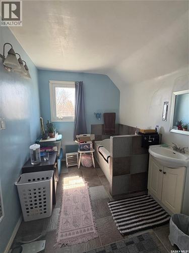 301 8Th Avenue E, Melville, SK 