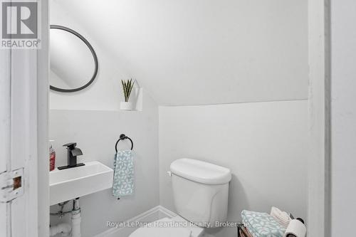 50 Church Street, Goderich (Goderich (Town)), ON - Indoor Photo Showing Bathroom