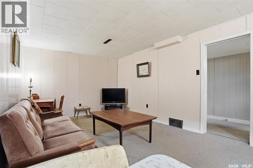 517 Copland Crescent, Saskatoon, SK - Indoor