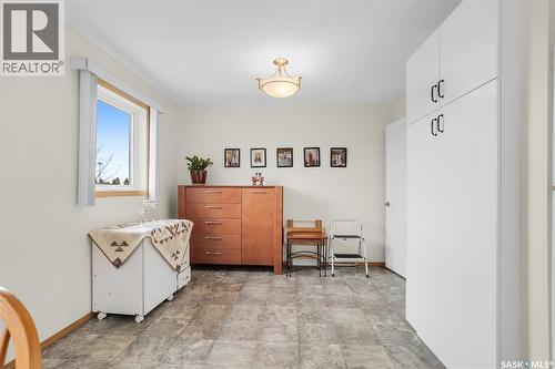 1 135 Pinehouse Drive, Saskatoon, SK - Indoor
