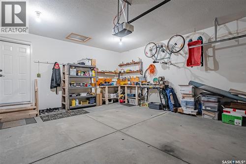 1 135 Pinehouse Drive, Saskatoon, SK - Indoor Photo Showing Garage